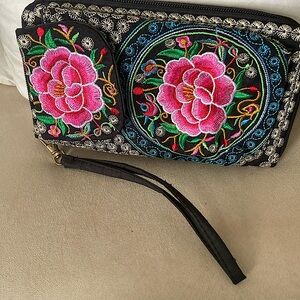 Embroidered wristlet